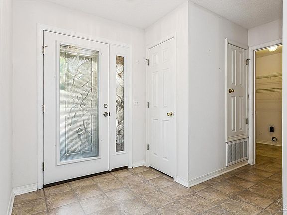 3rd image of 5059 Copperfield Dr