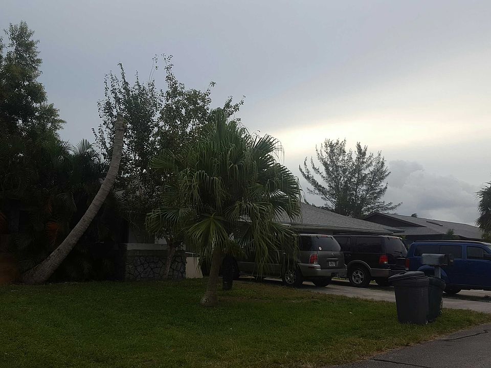 2nd image of 4519 SE Roaring Brook Way