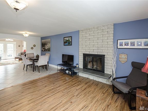 3rd image of 7939 Spartan Ct SE