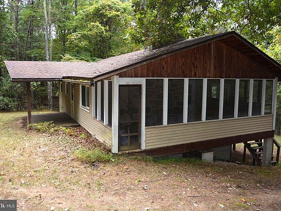 2nd image of 3016 Siler Rd
