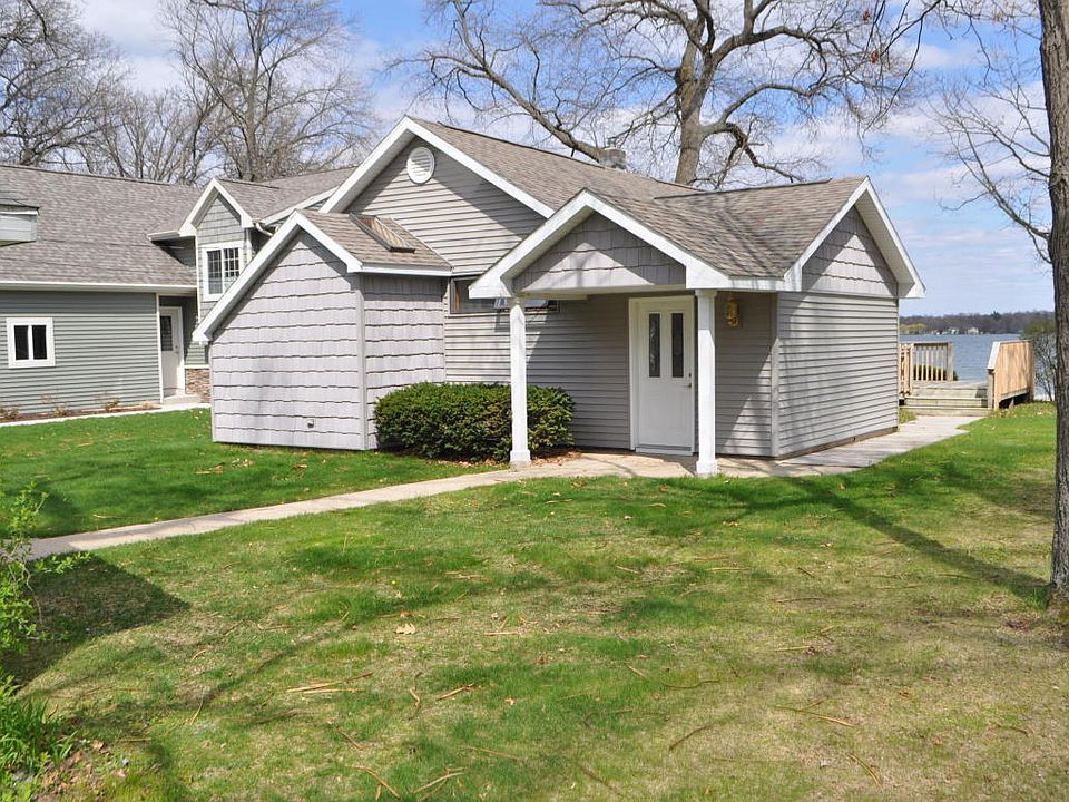 1st image of 9629 Woodlawn Dr