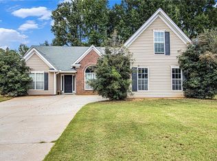 260 Sandstone Dr, Hampton, GA 30228