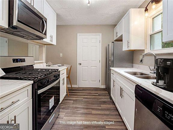 5th image of 1234 Falling Water Dr SE