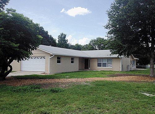 1st image of 242 SE Alachua Dr