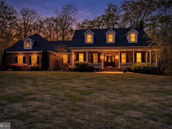 9590 May Day St, La Plata, MD 20646