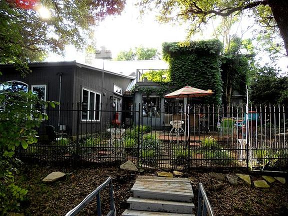 2nd image of 217 Casas Del Sur St