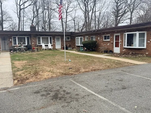 29 Brady Blvd APT 9, Lake Hopatcong, NJ 07849