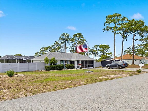 3rd image of 13389 Brewster Rd