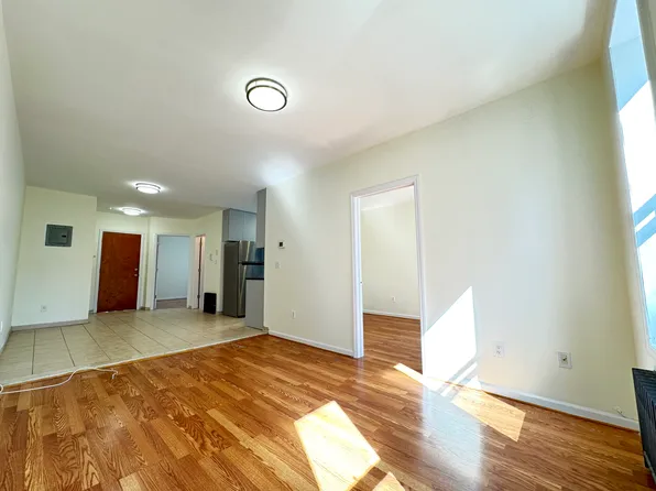 1633 79th St APT 2, Brooklyn, NY 11214