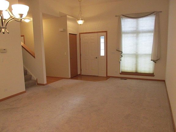 5th image of 2125 Fairview Ln