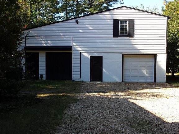 2nd image of 126 Nelson Dr