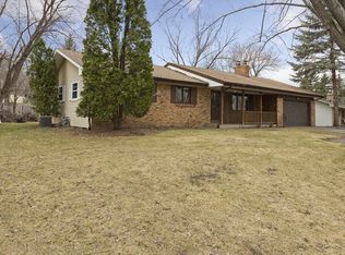 13216 Birchwood Ln, Burnsville, MN 55337