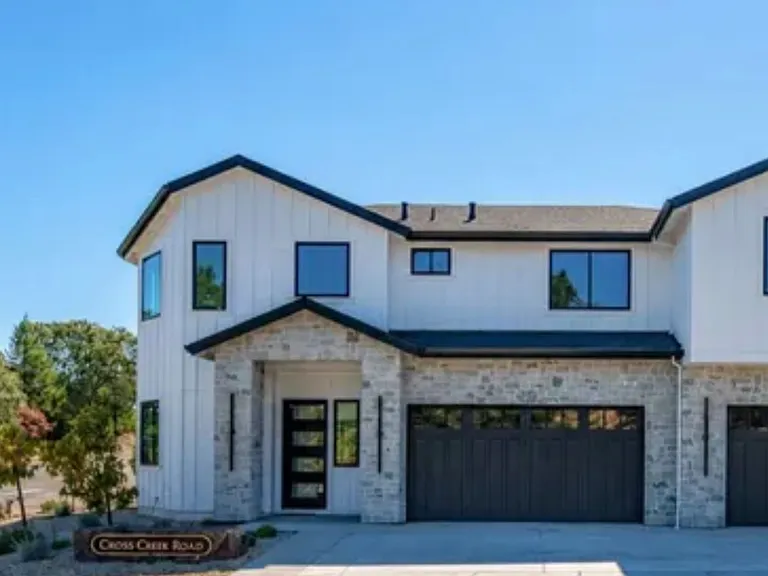 3701 Cross Creek Rd — Photo 1