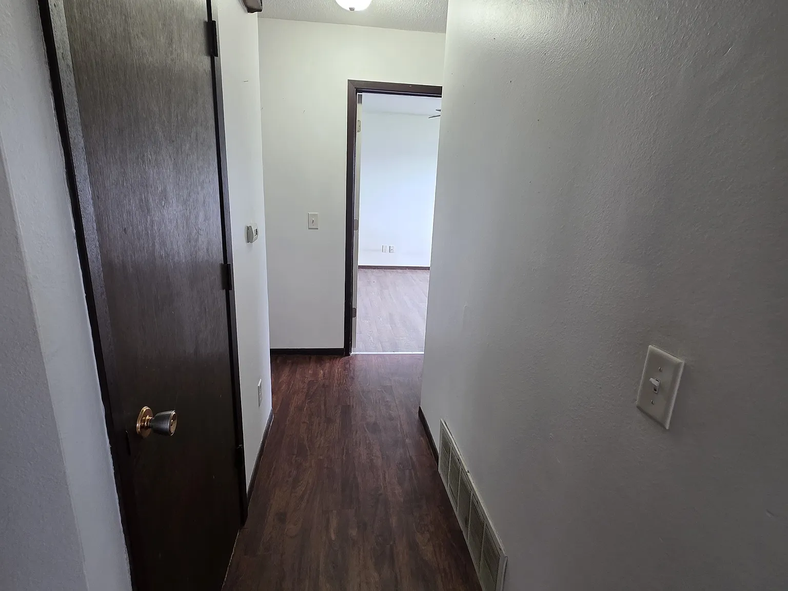 2 bed, 912 sqft, $950 — Photo 3