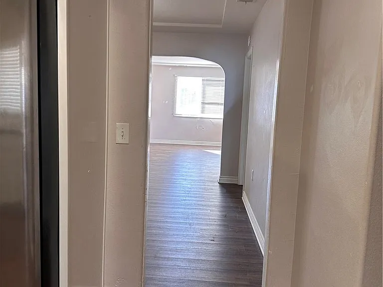 10917 Bryant St — Photo 8
