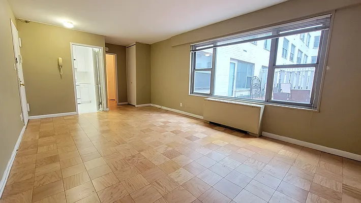 Rented by Weichert Manhattan Midtown | media 8