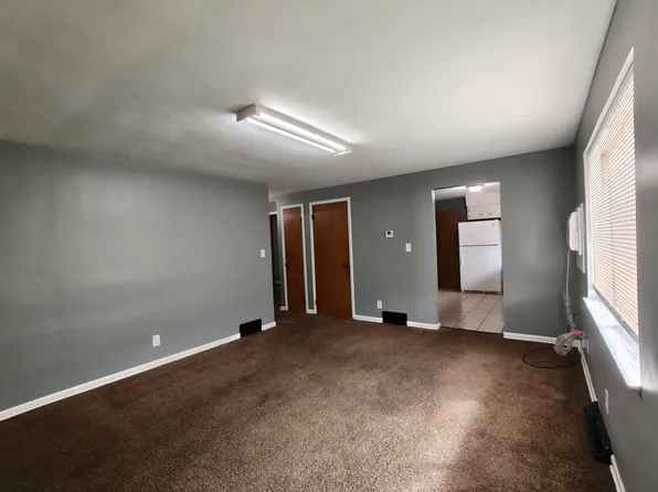 1610 Radio Rd, Dayton, OH 45403
