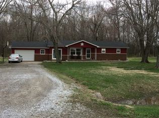 225 Hankins Rd, Harrisburg, IL 62946