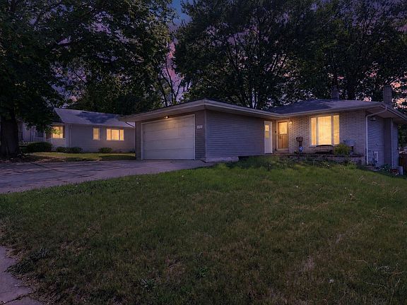 2nd image of 1308 Beloit Ave