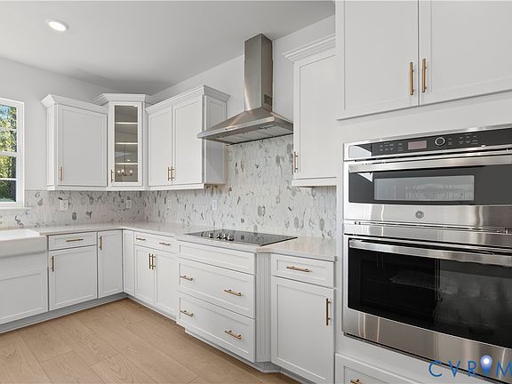 3rd image of 5169 Brandon Pines Dr