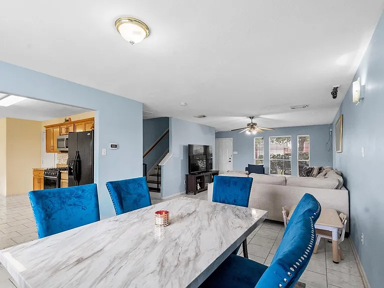 13723 Anwar Dr — Photo 9