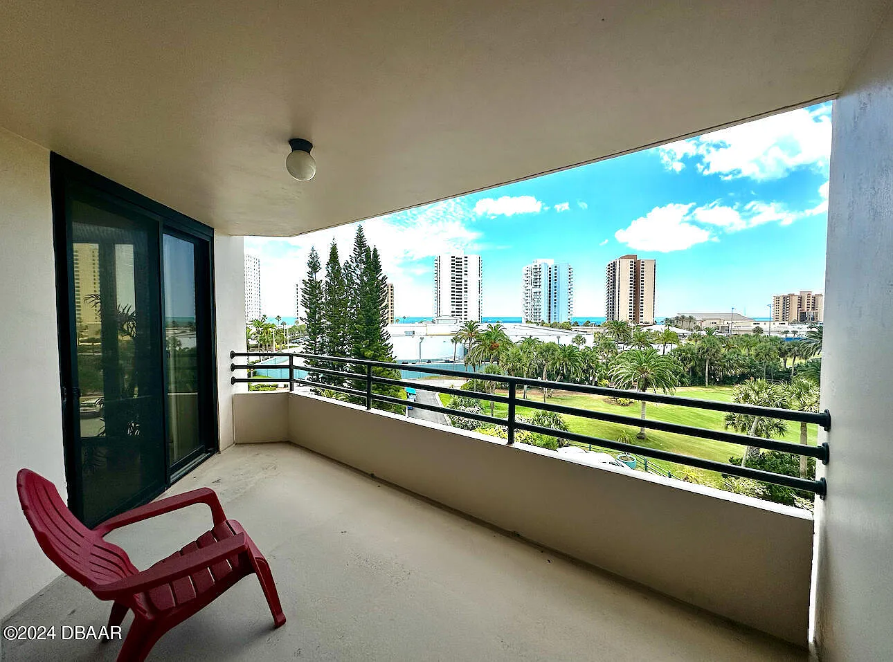 2 bed, 2.0 bath, 1327 sqft, $2,150 — Photo 4