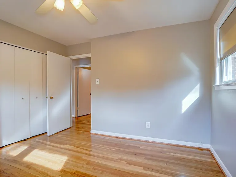6417 Earlham Dr — Photo 21