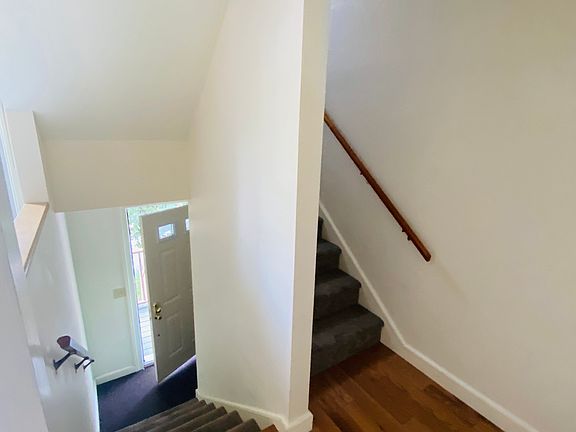 2nd image of 345 Dorset St #B