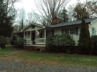 1430 Brown Rd, Summerfield, NC 27358