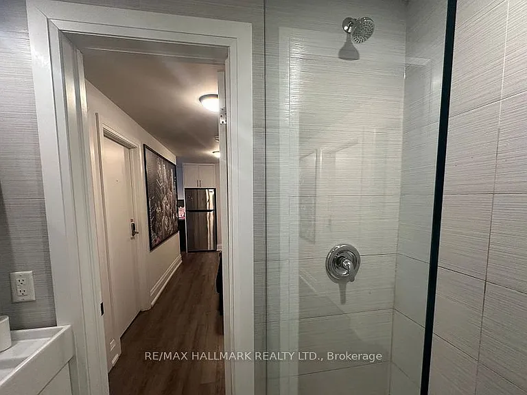 595 Saint Clair Ave W #1 — Photo 9