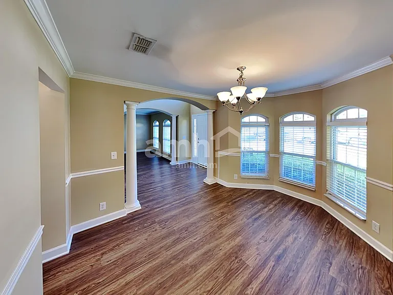 104 Lance Park Cir — Photo 8