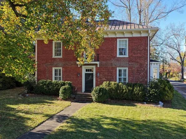 301 S Jefferson St, Lexington, VA 24450