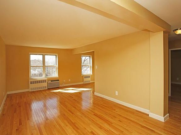 3rd image of 16-66 Bell Blvd #744