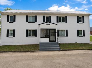 200 E Williamson St #4, Versailles, MO 65084