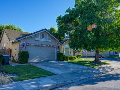 1124 Strawbridge Dr, Newman, CA, 95360