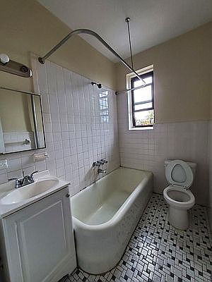 2nd image of 571 Ovington Ave #C14
