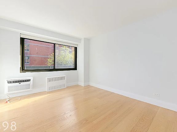 5th image of 120 W 97th St #55J