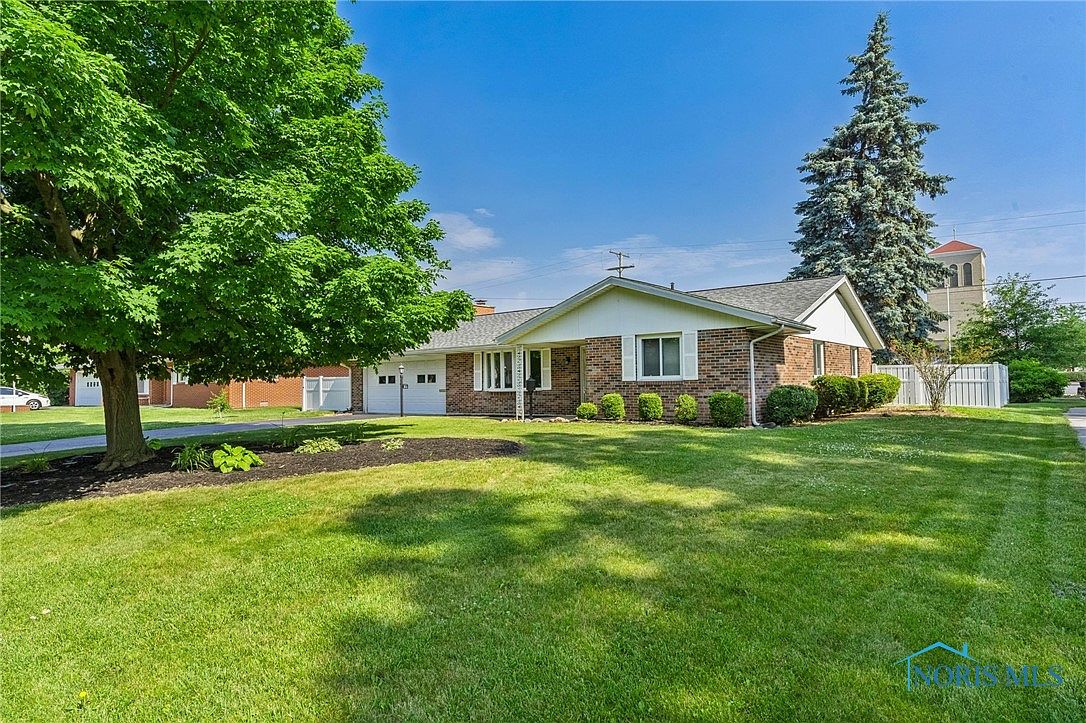 2028 Greendale Ave, Findlay, OH 45840 Zillow