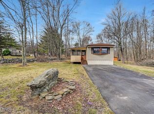 44 Salem Heights Est, Lake Ariel, PA 18436