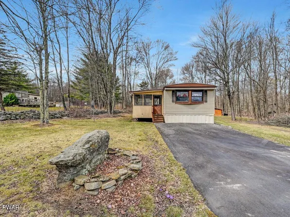 44 Salem Heights Est, Lake Ariel, PA 18436