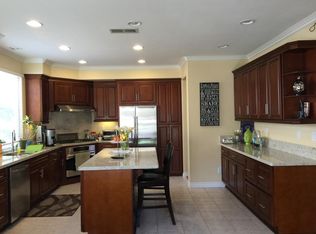 11487 Tree Hollow Ln, San Diego, CA 92128