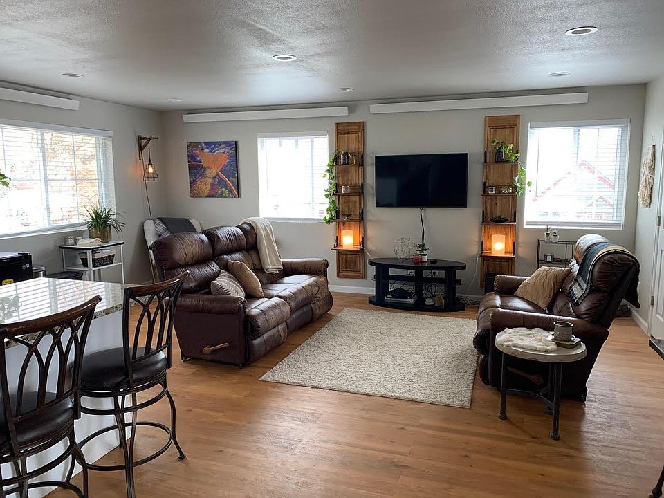 1st image of 415 E Bradley St #1