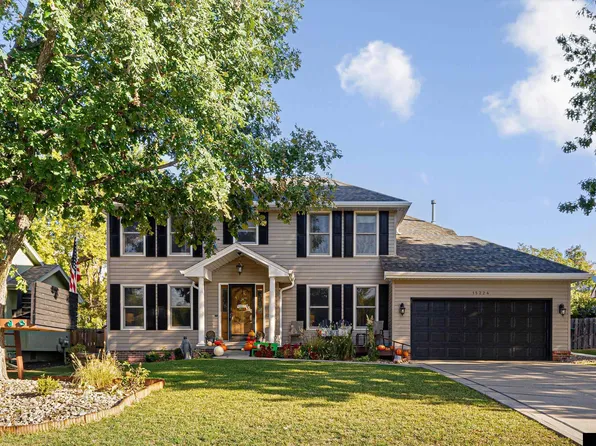 15224 Sharp St, Omaha, NE 68137