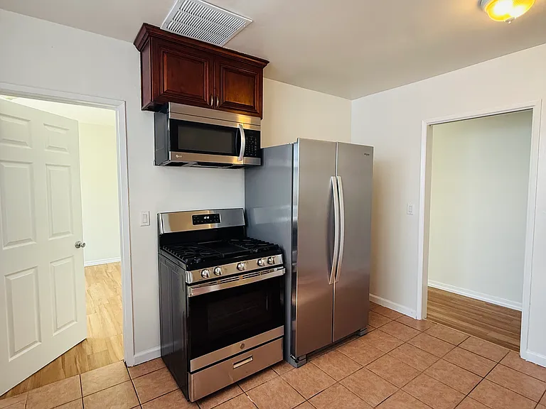 818 S Shenandoah St — Photo 13