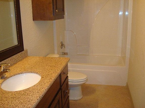 4th image of 119 Corkwood St