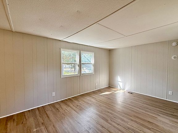 5th image of 6415 Magnolia Dr