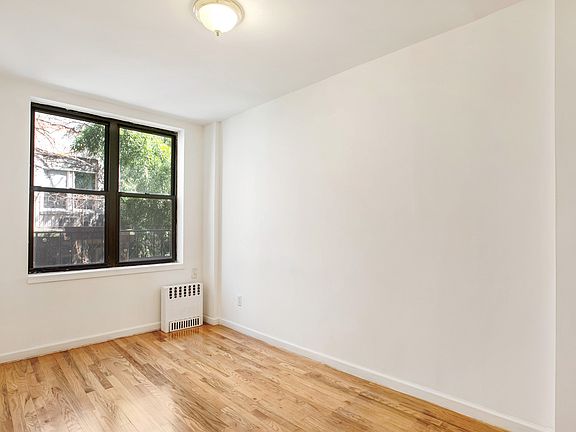 2nd image of 75 W 85th St APT 1B