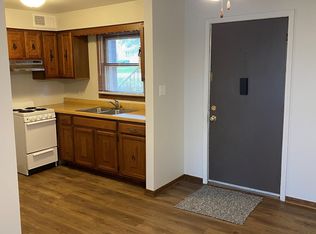 704 Logan Ave #7, McHenry, IL 60050