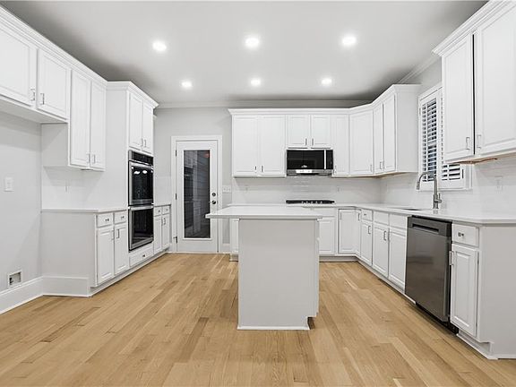 2nd image of 5228 Yellowtail Ln NW