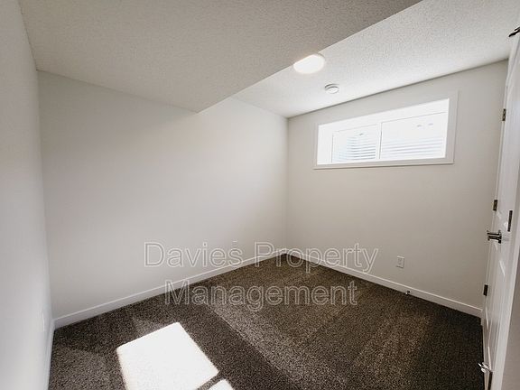 5th image of 5243 Edgemont Blvd NW #Basement
